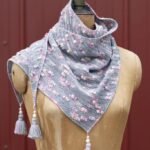 Leura Blossoms Shawl - Image 4